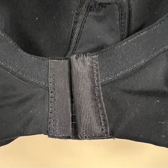 Soma embraceable wireless black bra. Size 38D - Picture 4 of 9